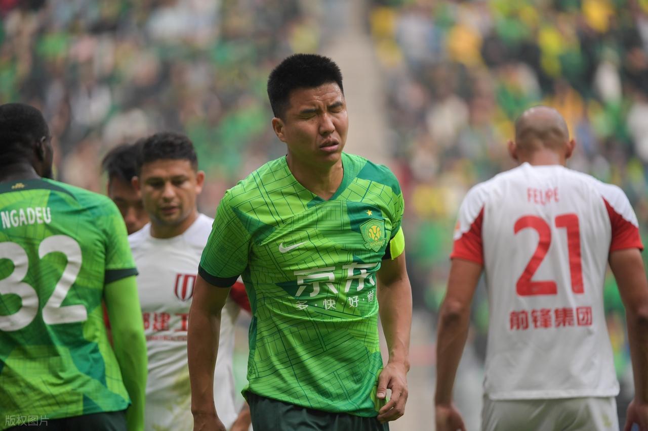中国足彩网-大反转！北京国安这是什么操作？官宣续约两名必走之人，球迷热议