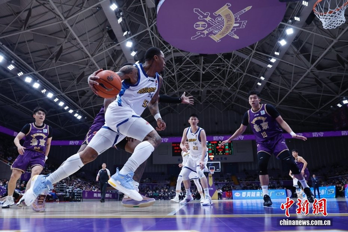 足彩网-CBA常规赛：北京控股队负于浙江方兴渡队|浙江队|体育馆|男子篮球|职业联赛|北控男篮_新浪体育_新浪新闻