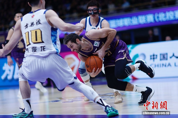 足彩网-CBA常规赛：北京控股队负于浙江方兴渡队|浙江队|体育馆|男子篮球|职业联赛|北控男篮_新浪体育_新浪新闻
