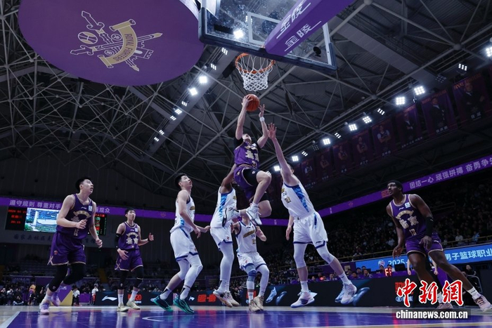 足彩网-CBA常规赛：北京控股队负于浙江方兴渡队|浙江队|体育馆|男子篮球|职业联赛|北控男篮_新浪体育_新浪新闻