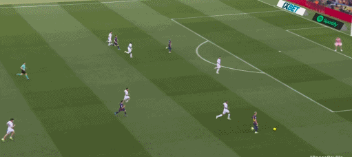 中国足彩网-半场：巴萨3-1塞维利亚，拉菲尼亚点射双响，奥尔莫破门